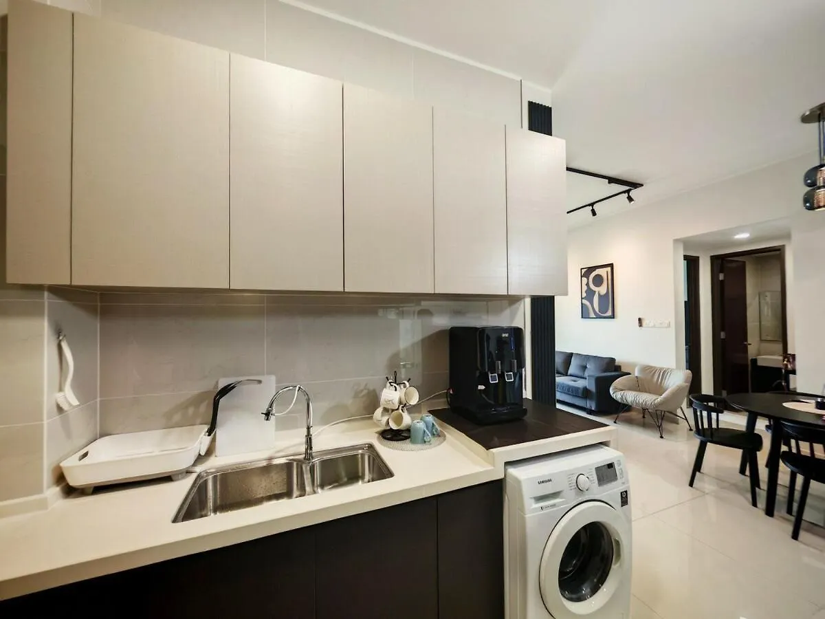 Danga Bay 2Br - Mj Black Or White - Walk To Beach Johor Bahru 0*,  Malaysia