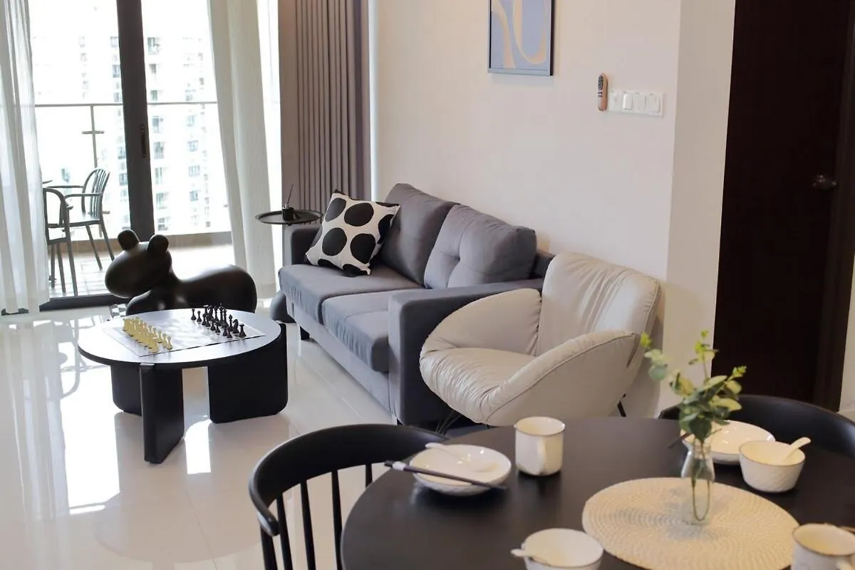 Danga Bay 2Br 2Wr - Black Or White - Walk To Beach Johor Bahru